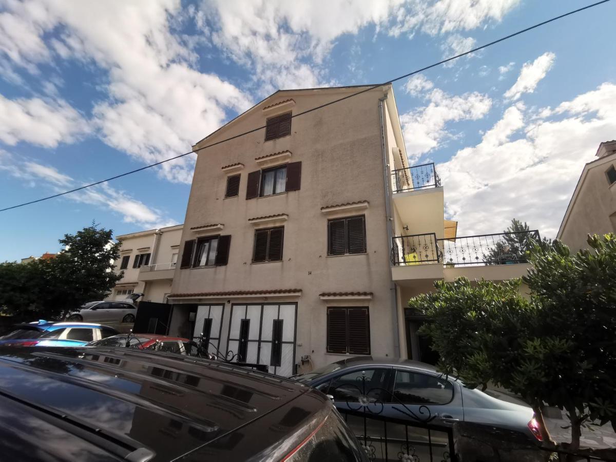 Guest House Dijana Kraljevica Exterior photo